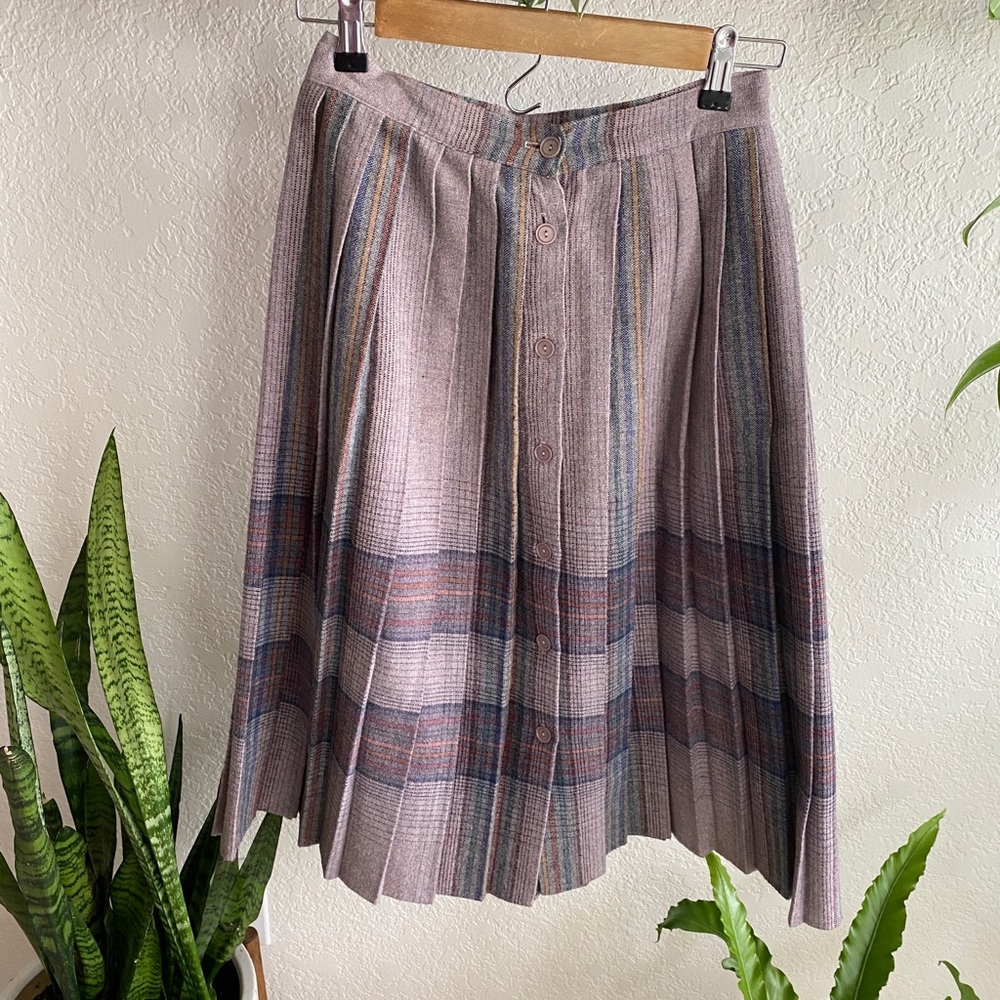 Adorable vintage high waisted skirt